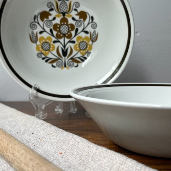 Folklore Ironstone ware by Myott England 2 Cereal Bowls 6,5" Brown Flowers - Picture 3 of 13